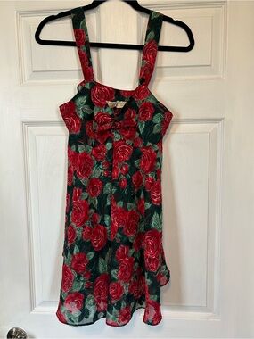Gold label Vintage Victoria's Secret Red Rose Floral Top